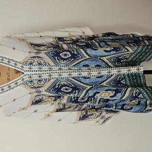 Chico's Poncho, Size L/XL. NWT